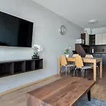 Klimatyzowane Z Balkonami We Wladyslawowie By Renters Lägenhet