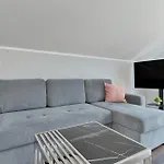 Apartmán Klimatyzowane Z Balkonami We Wladyslawowie By Renters Władysławowo