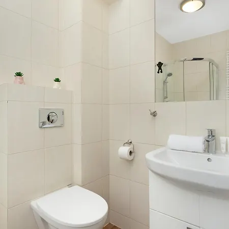 Appartamento Klimatyzowane Z Balkonami We Wladyslawowie By Renters *